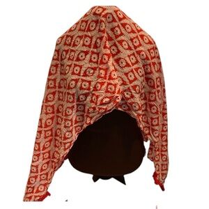 Stella & Dot Sarong Scarf red and White Floral